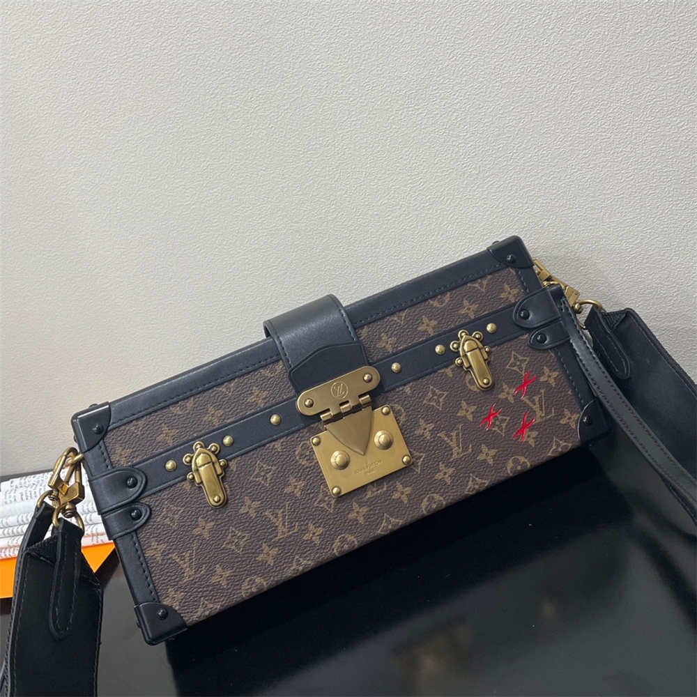 Louis Vuitton PETITE MALLE EAST WEST M46120  size：27x12x6.5cm 2025 new 